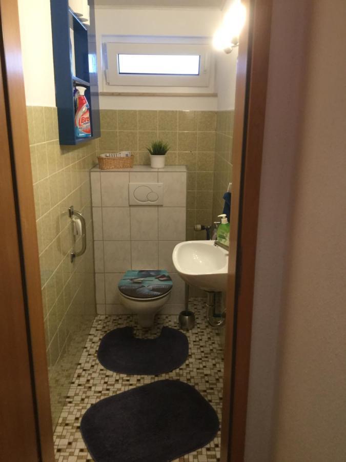Ferienwohnung Schwarz Sersheim Bagian luar foto